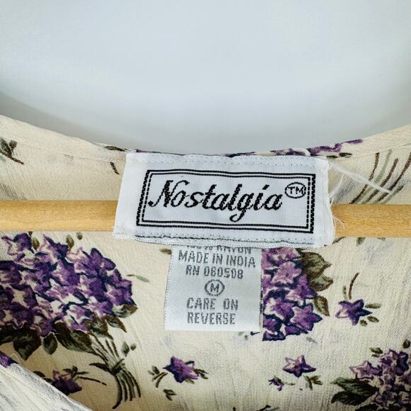 Nostalgia Vintage Crinkle Floral Dress Cream Purple Sleeveless Mini Size M‎ - Picture 7 of 9